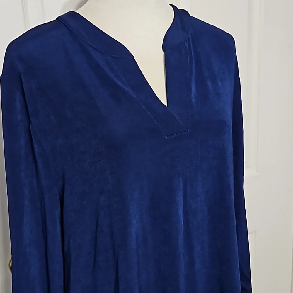 NWOT Chico's Travelers Navy Tunic - Picture 2 of 3